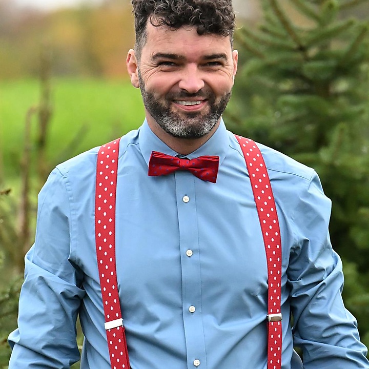 bretels rood met witte polkadots