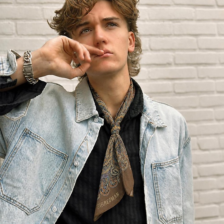 neckerchief Nikos nougat