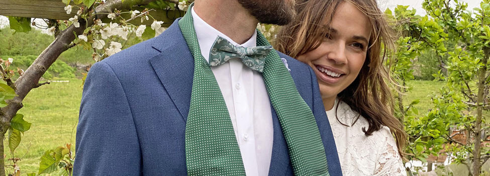 <p>Alle <i>kleuren</i></p>